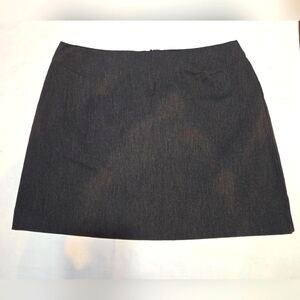 Express 14 inch stretch mini skirt. Size 5/6. Like new.